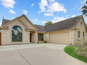 307 E Sutton Square, Stafford TX 77477