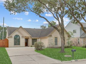 307 E Sutton Square, Stafford TX 77477