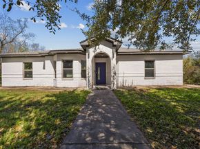 4425 Fuqua Street, Houston TX 77048