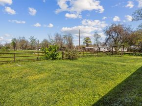 4425 Fuqua Street, Houston TX 77048