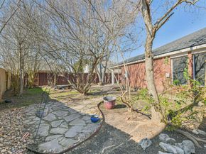 3711 Norwood Glen Lane, Friendswood TX 77546