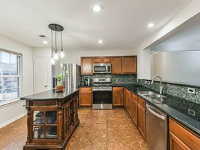 3711 Norwood Glen Lane, Friendswood TX 77546