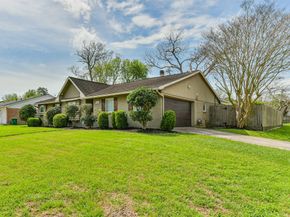 10902 Braewick Drive, Houston TX 77096