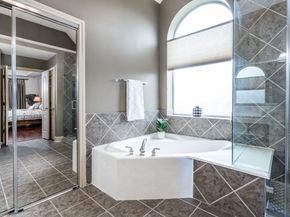 28307 Shining Creek Lane, Spring TX 77386