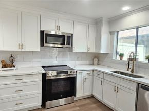 724 Country Place Drive E, Houston TX 77079