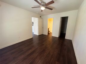 8100 Creekbend Drive 157, Houston TX 77071