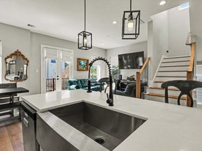 825 Woodcrest Drive, Houston TX 77018