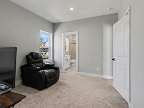 825 Woodcrest Drive, Houston TX 77018