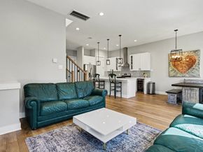 825 Woodcrest Drive, Houston TX 77018