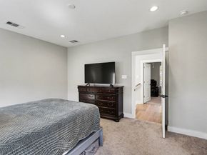 825 Woodcrest Drive, Houston TX 77018