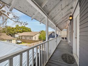 1812 Kane Street, Houston TX 77007