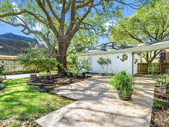 7906 Duncansby Vale Road, Houston TX 77095