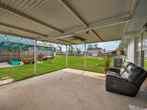 635 Coolwood Drive, Houston TX 77013