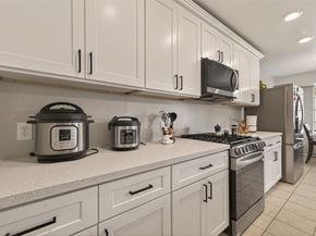 635 Coolwood Drive, Houston TX 77013