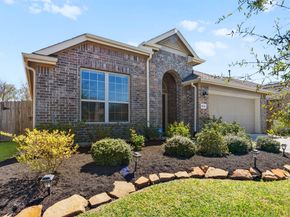 19043 Pinewood Grove Trail, New Caney TX 77357