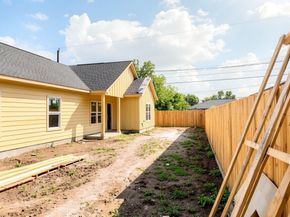 5838 Beldart Street A/B, Houston TX 77033