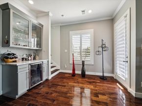 1047 W 17th Street, Houston TX 77008