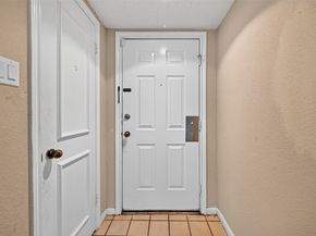 1535 Beaconshire Road, Houston TX 77077