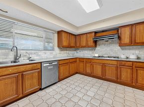 1535 Beaconshire Road, Houston TX 77077