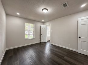 5907 Havenwoods Drive, Houston TX 77066