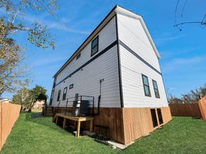 5226 Ricky Street, Houston TX 77033