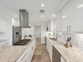 1302 Riverview Circle, Houston TX 77077