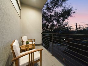 1405 Vermont Street A, Houston TX 77006