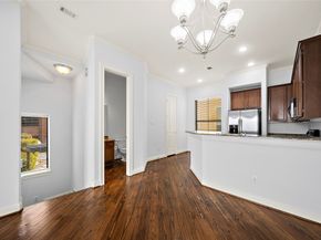 202 Mcgowen Street F, Houston TX 77006