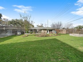 6603 Grovewood Lane, Houston TX 77008