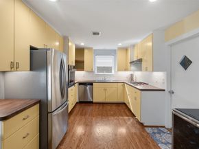 6603 Grovewood Lane, Houston TX 77008