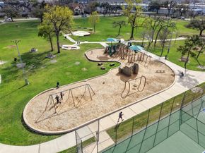 6603 Grovewood Lane, Houston TX 77008