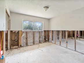 906 Brook Forest Court, Conroe TX 77385