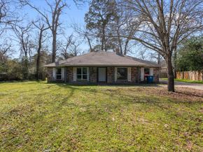 906 Brook Forest Court, Conroe TX 77385