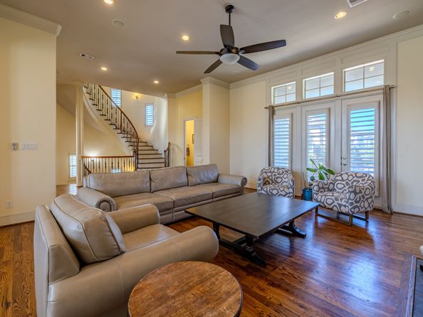 10929 Upland Park, Houston TX 77043