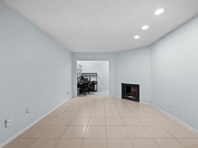 8405 Wilcrest Drive 2211, Houston TX 77072