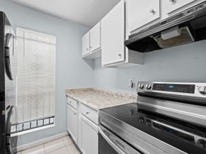 8405 Wilcrest Drive 2211, Houston TX 77072