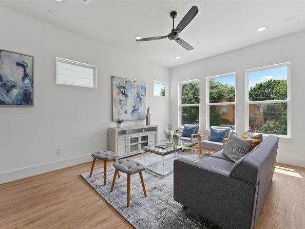 1207 Cavalcade Street B, Houston TX 77009