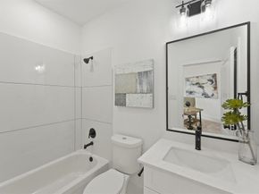 1207 Cavalcade Street B, Houston TX 77009