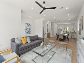 1207 Cavalcade Street B, Houston TX 77009