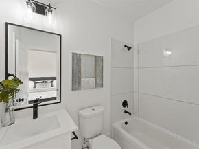 1207 Cavalcade Street B, Houston TX 77009