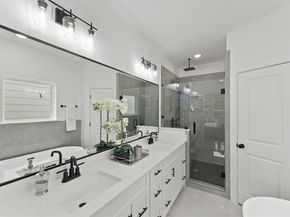 1207 Cavalcade Street B, Houston TX 77009