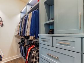 2124 Banks Street, Houston TX 77098