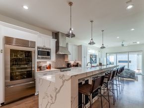 2124 Banks Street, Houston TX 77098