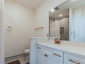 2124 Banks Street, Houston TX 77098