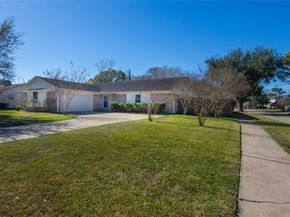 11302 Blackhawk Boulevard, Houston TX 77089