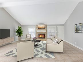 11302 Blackhawk Boulevard, Houston TX 77089