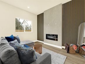 706 Savonna, Houston TX 77076