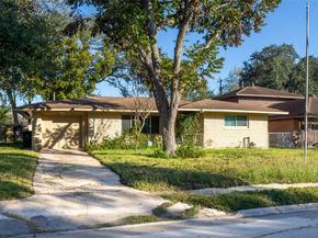 6834 Leader Street, Houston TX 77074