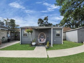 1226 Stonecrest, Houston TX 77018