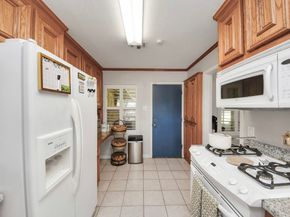 1226 Stonecrest, Houston TX 77018